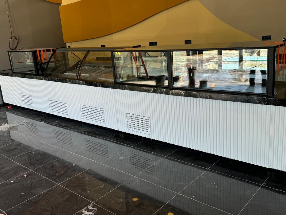 Vitrine  diferite dimensiuni și Modele