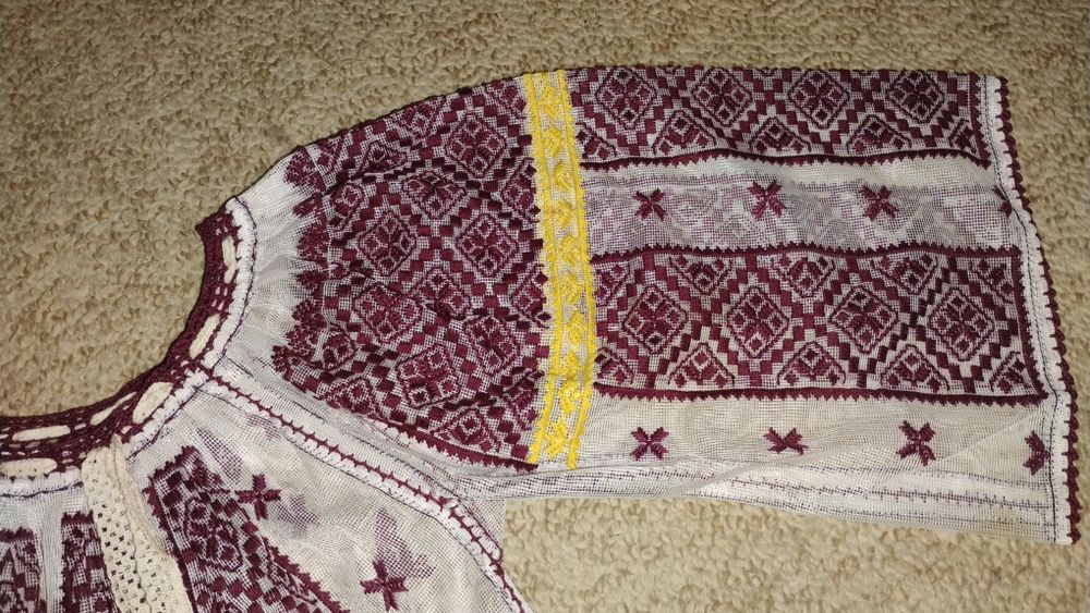 Ie tradiționala veche copii