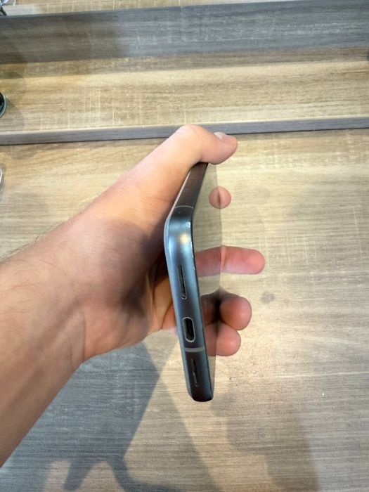 Продается Pixel 8 торг есть