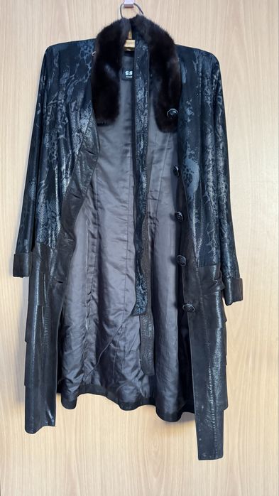 Платья, сарафаны и плащ недорого