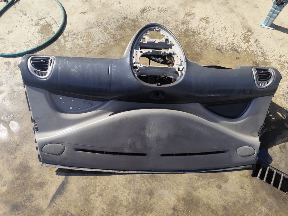 Арматурно табло Ситроен хсара Пикасо citroen xsara picasso 2006 г с пасажерския аербег
