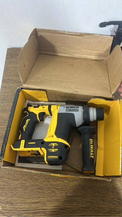 Перфоратор Dewalt