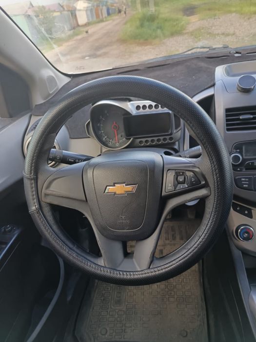 продам машину шевролет AVEO
