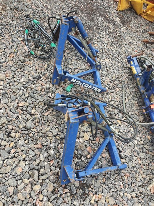 Prindere in 3 puncte cu piston suport semanatoare paioase porumb