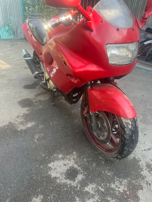 Продам kawasaki zzr 400