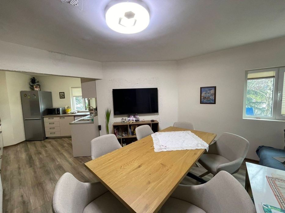 Дава се под наем Тристаен апартамент в София, Младост 2 - 100 кв.м за 727.77 € - Снимка #2
