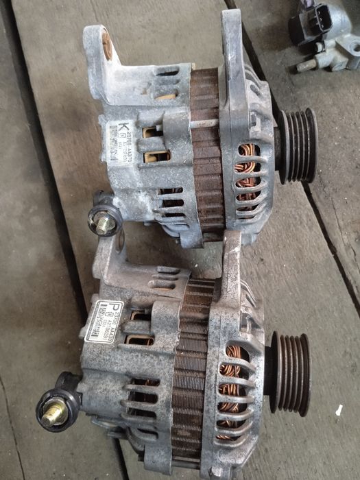 Генераторы на субару  3х контактный