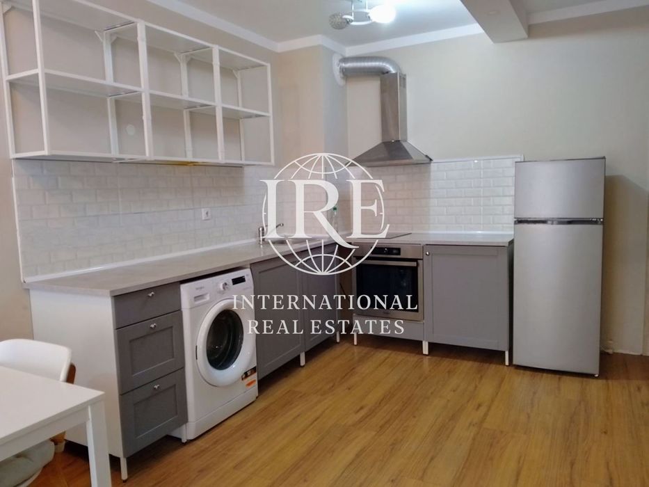 Продава се Двустаен апартамент в Варна, Бриз - 65 кв.м за 3077 €/кв.м - Снимка #8