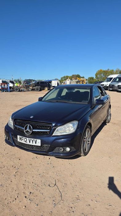 Dezmembrez Mercedes C class 2012