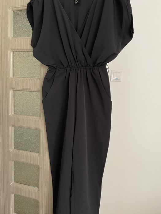 Salopeta lunga de culoare neagru