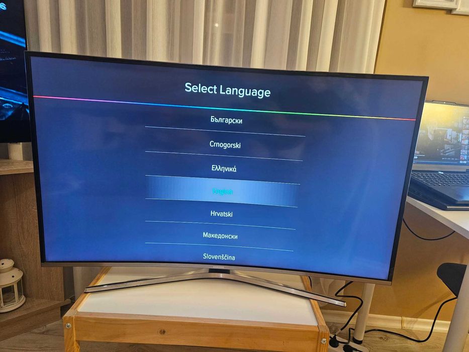 Телевизор Smart LED Samsung 43KU6672