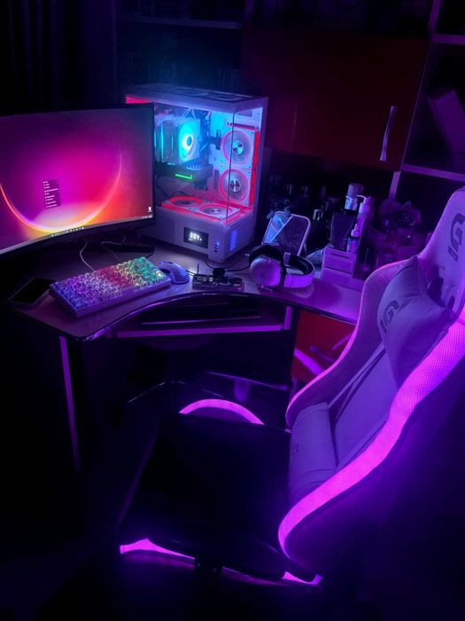 Pc cu RTX 5060, 16 gb ram ddr5, amd ryzen 5 9600x , nou