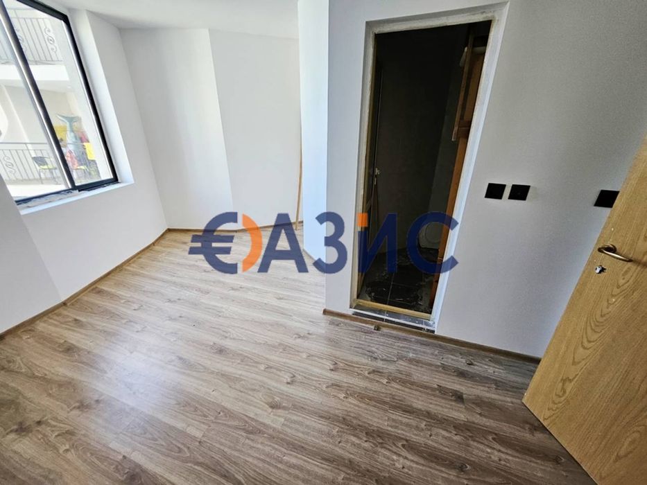 Продава се Едностаен апартамент в к.к. Слънчев бряг - 23 кв.м за 1283 €/кв.м - Снимка #4
