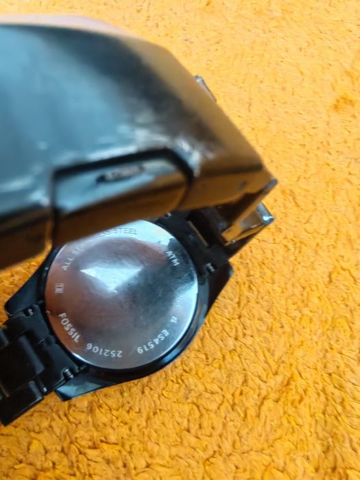 Vand 2 ceasuri Fossil