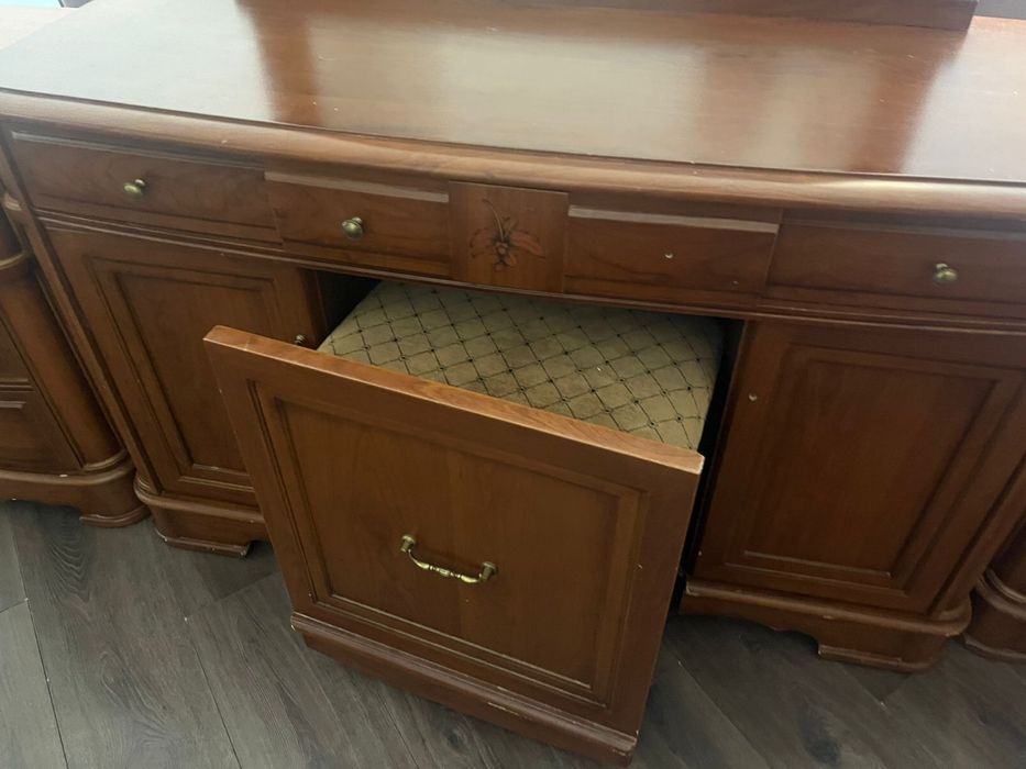 Продам мебель !!?