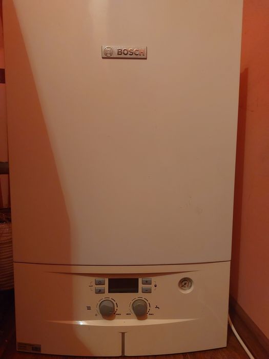 Vând Centrală Bosch 24kw