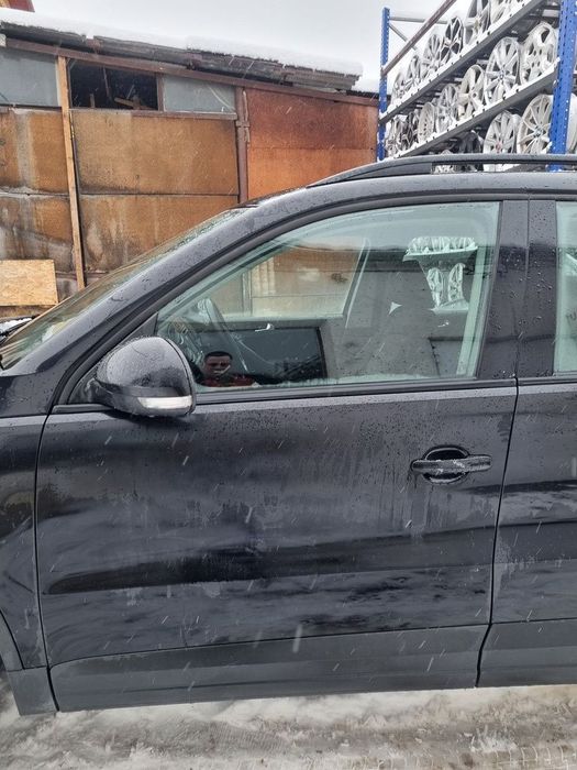 Usa Stanga Fata Volkswagen Tiguan 5N 2008 - 2011 SUV 4 Usi BLACK LC9X (1457)