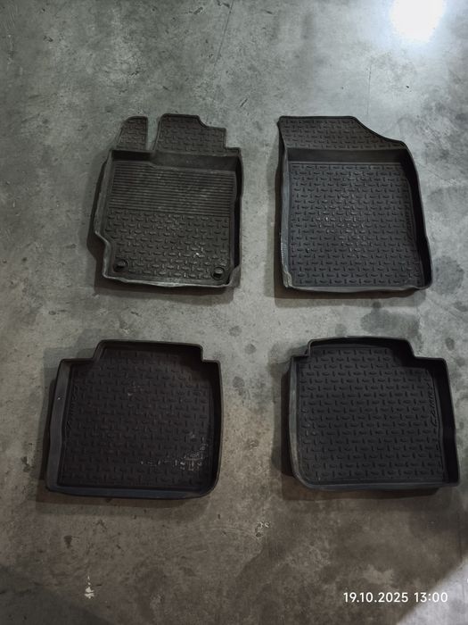 Полики оригинал Toyota camry