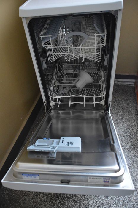 Съдомиялна Ariston малка 45см.