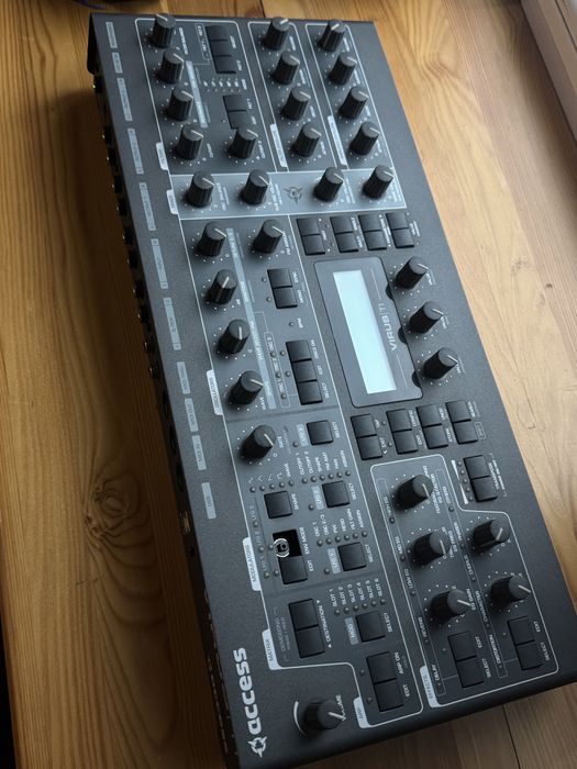 Access VIRUS TI 2 DESKTOP Synthesizer