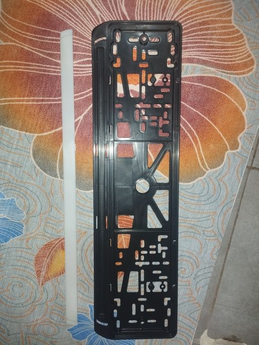 Подномерник для авто