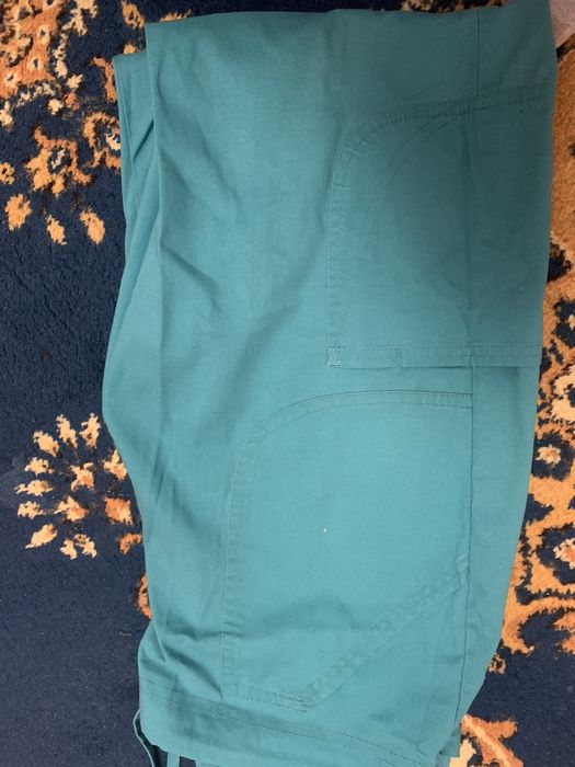 Продам медицинский костюм