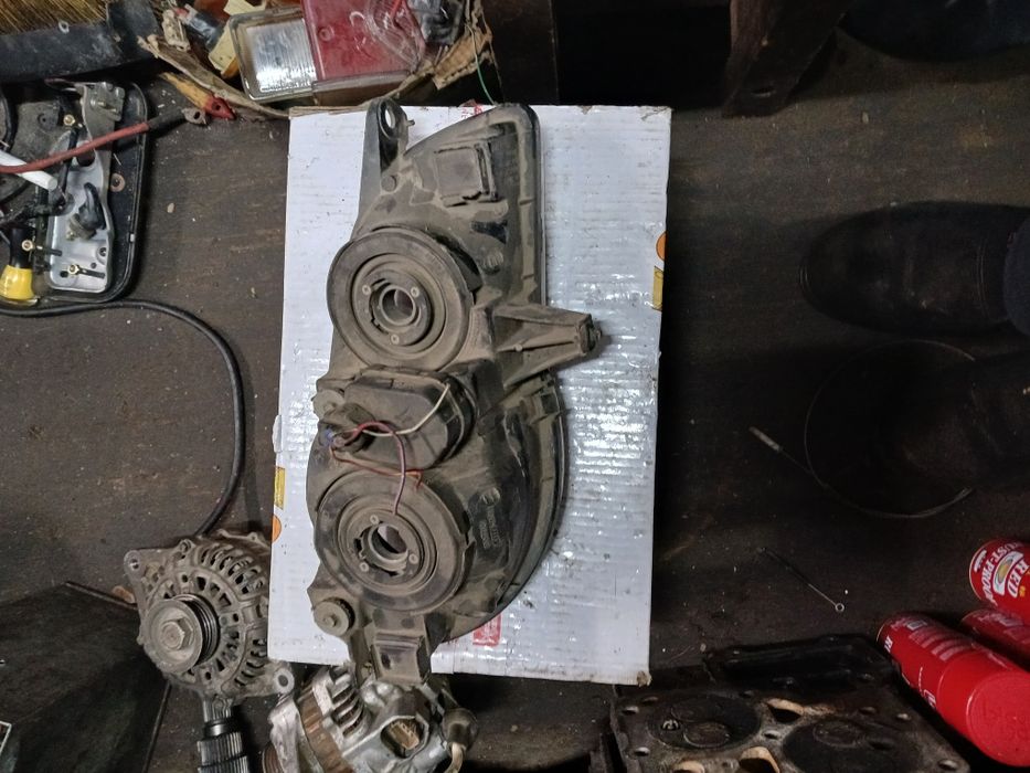 Фара Тоета Королла кузов 112