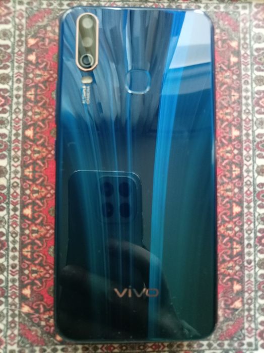 Смартфон Vivo y12