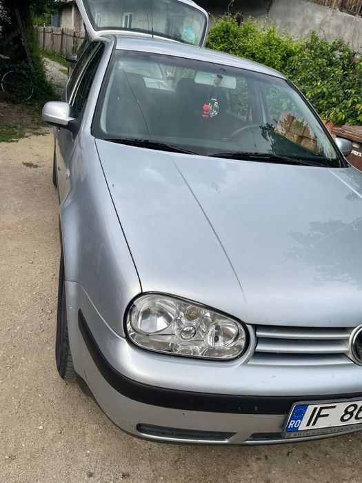 Se vinde fara acte . Golf 4