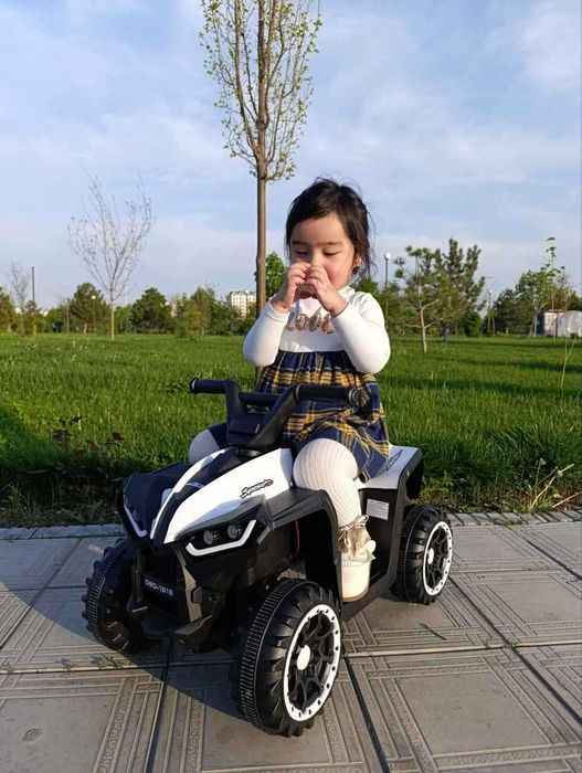 Elektromobil bolalar uchun - musiqali - Детский электромобиль