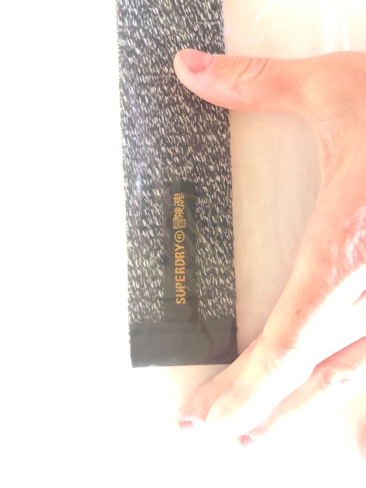 Чисто нов мъжки колан Superdry.