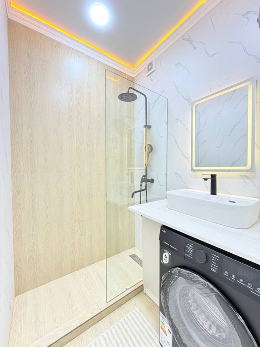 Чиланзар -2 кв 2-3/1/4.48м2 Срочно Продам квартиру срочно