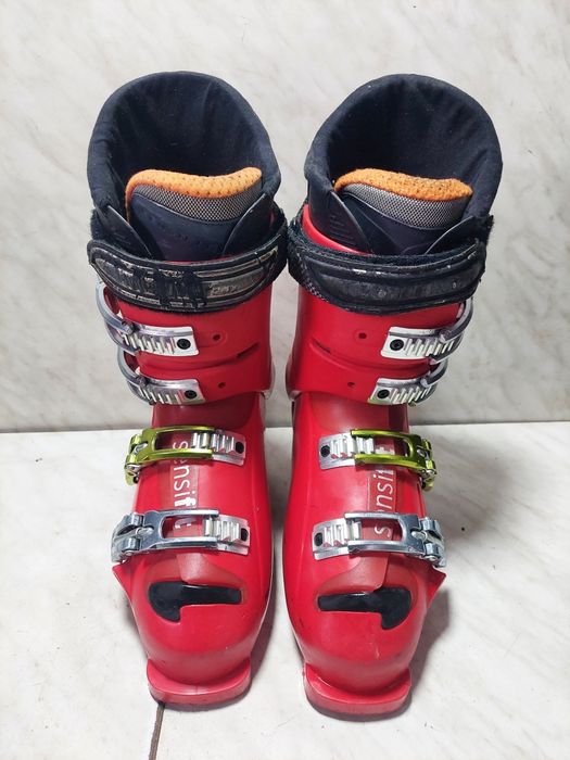 Clapari ski schi  Salomon mondo 27-27,5  corespunde mărimii 41-42