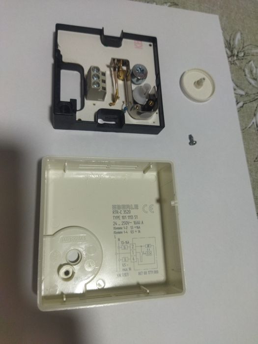 EBERLE комнатный регулятор температуры 5/30