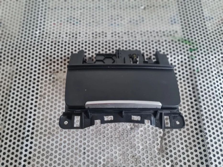 Scrumiera Audi A4 B8 A5 2.0 Tdi Euro 5 Cod Motor CJC Cutie Automata NYM An 2012-2013-2014-2015 Vola