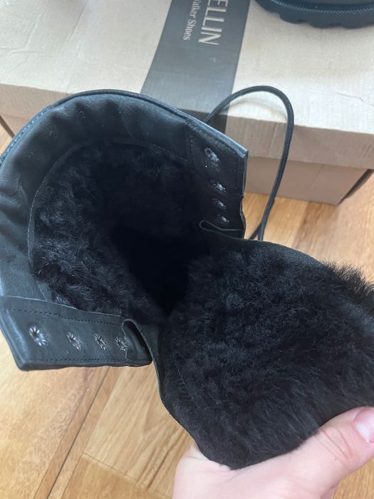 Продаю зимние берцы новые