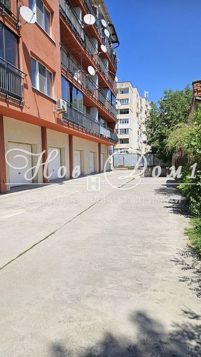 ГАРАЖ ЗА ПРОДАЖБА – МОДЕРНО ПРЕДГРАДИЕ