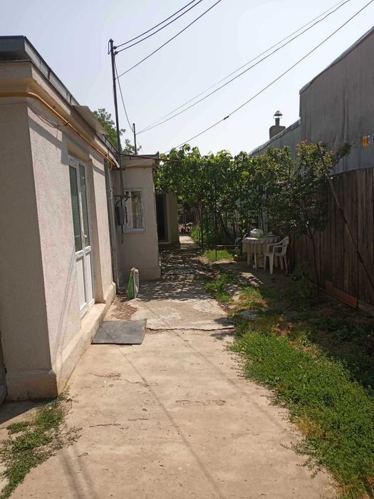 Casa de  vanzare , zona pod Brailita