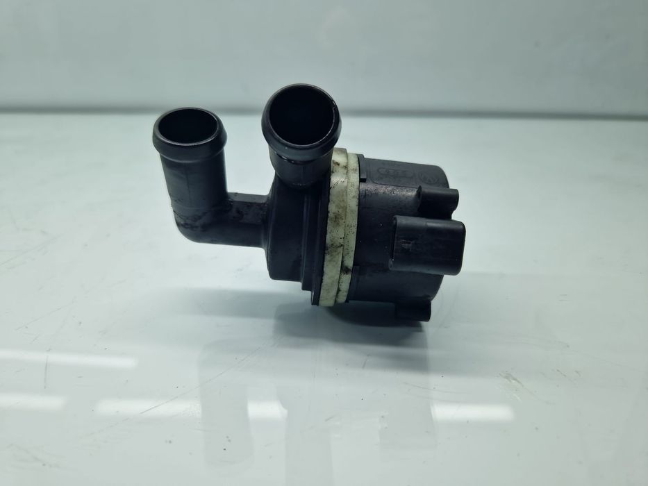 Pompa recirculare apa  Volkswagen Golf 6 (5K1) [Fabr 2009-2013] 5N0965
