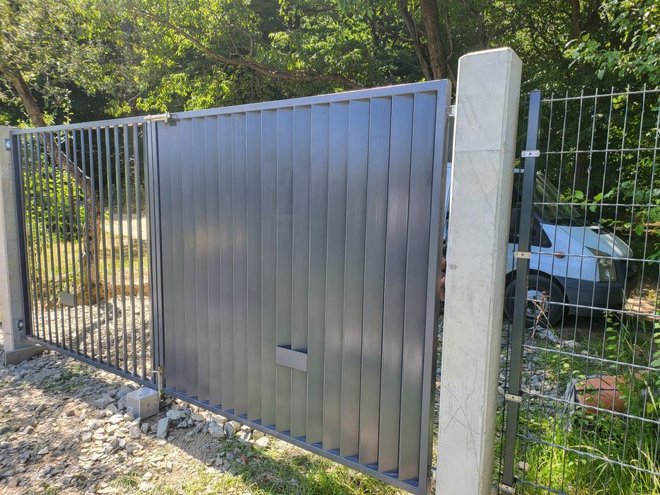 Sudor Execut Confectii metalice, porti,balustrade, Mobilier industrial