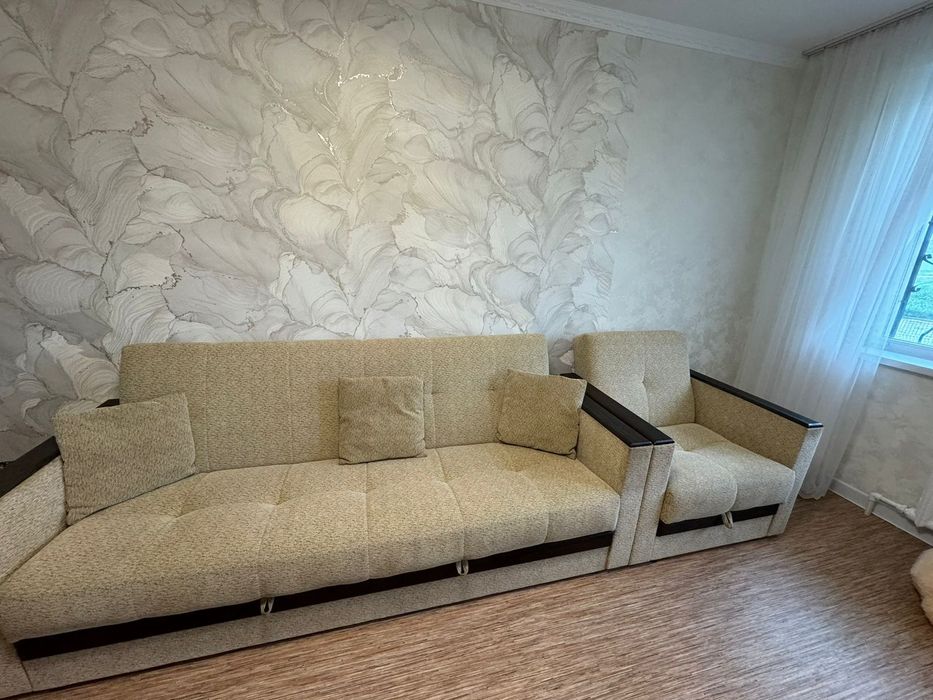 Продам мягкий уголок.