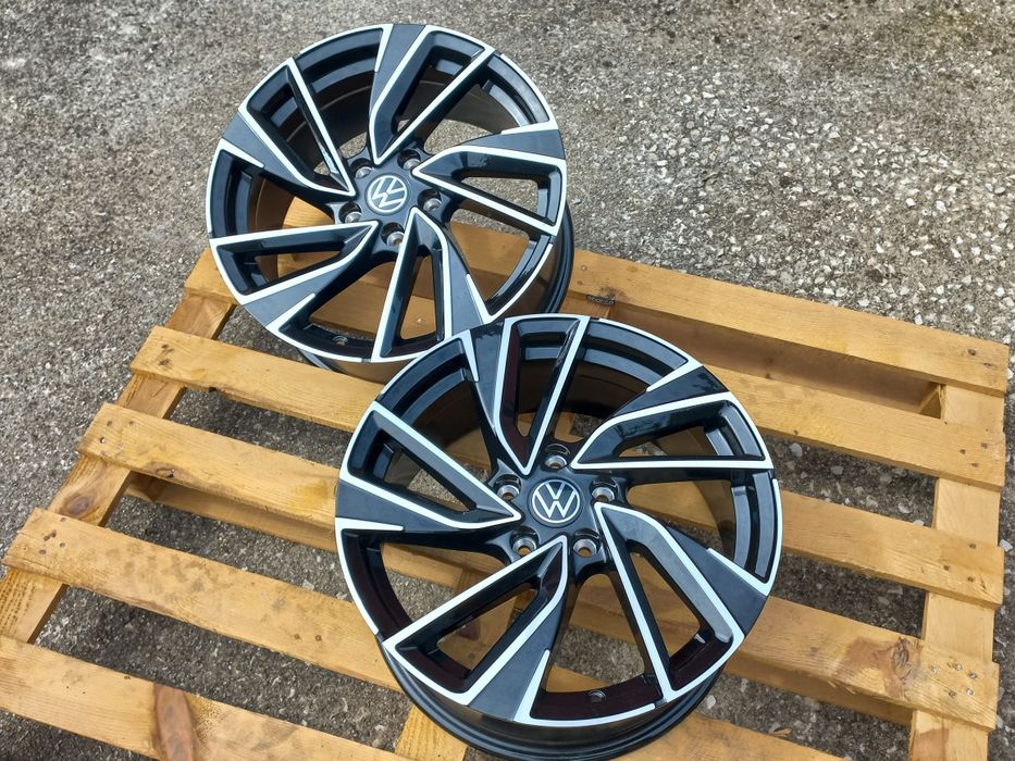 17"5x112 Vw Seat Škoda 7.5j et40 Golf Gti GTD Passat Leon Superb Octavia Чисто Нови.