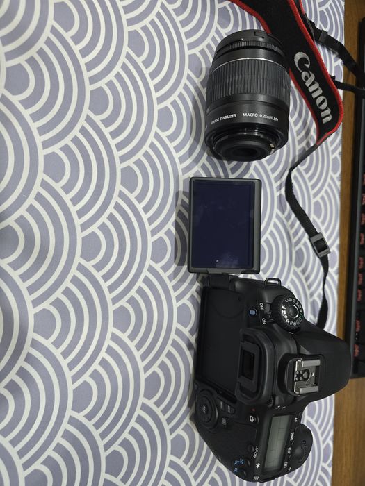 Фотоаппарат Canon EOS 60D + объектив 18-55mm