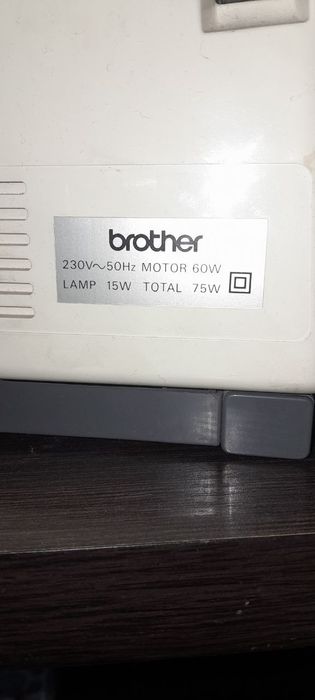 Швейная машинка brother
