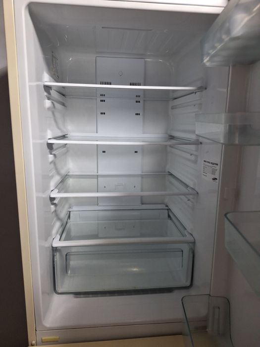 Продам холодильник Samsung