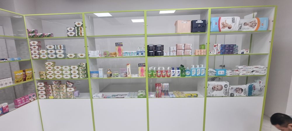 Ветрина, мебель, аптека