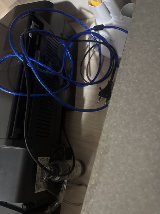 Цветной принтер.