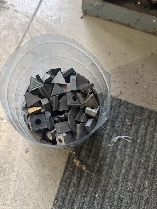 Burghie strung cu dulap cu tot pastile vidia ……