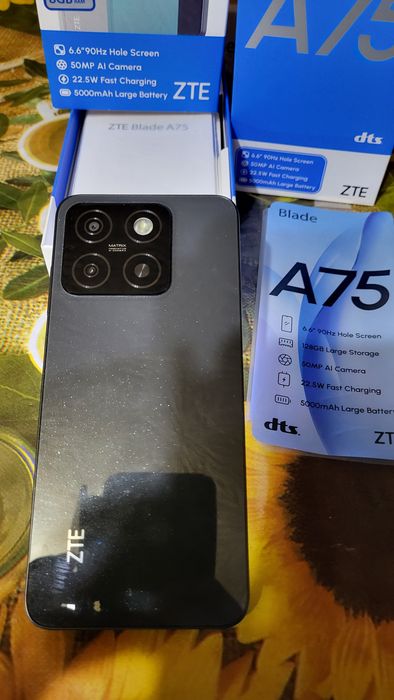 Продаю телефон 2025