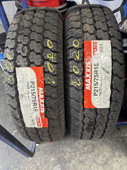 215/75/15 Maxxis 102S